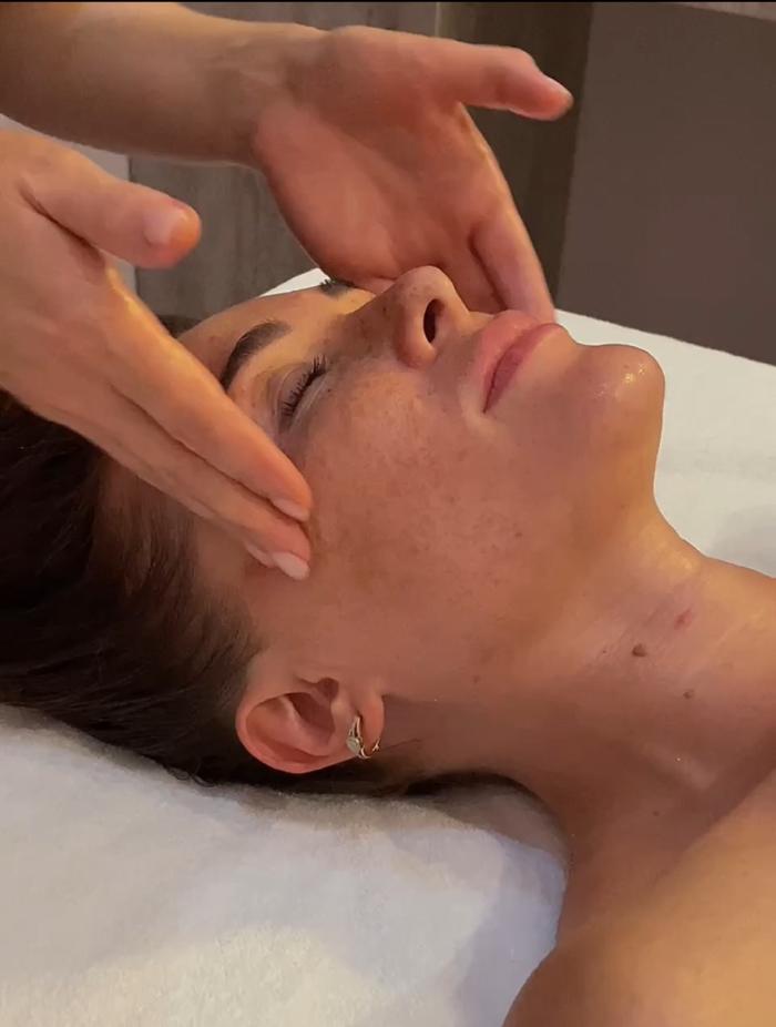 Классический массаж лица